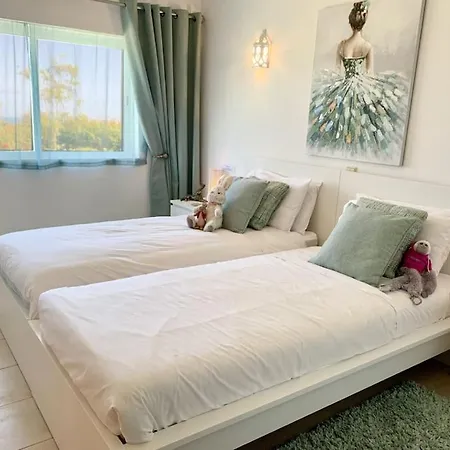 4 Beds En With Sea Views Hotel Luz