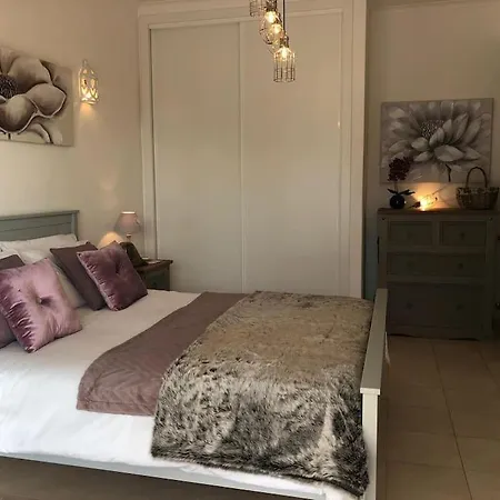 فندق 4 Beds En With Sea Views