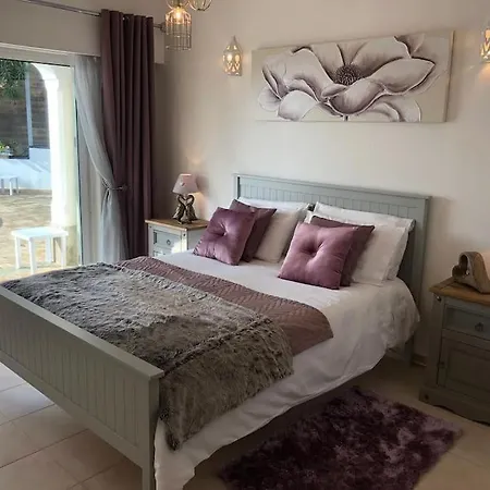 Hotel 4 Beds En With Sea Views