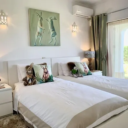 4 Beds En With Sea Views Hotel *